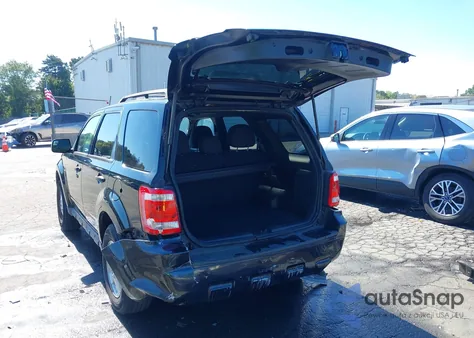 2011 Ford Escape Xlt из США, поврежденный, VIN 1FMCU9DGXBKB69331